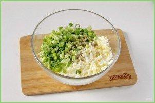 Заливной пирог на кефире с яйцом - фото шаг 6