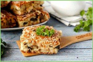 Заливной пирог с курицей и грибами - фото шаг 13