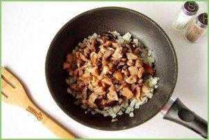 Заливной пирог с курицей и грибами - фото шаг 3