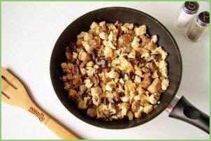 Заливной пирог с курицей и грибами - фото шаг 5