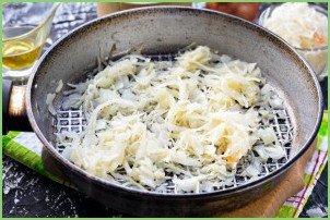 Заливной пирог с квашеной капустой - фото шаг 7