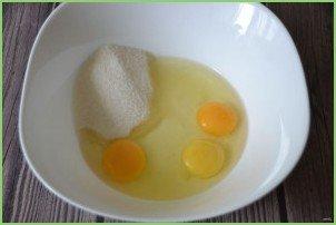 Заливной пирог с творогом - фото шаг 2