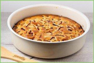 Заливной пирог со сливами - фото шаг 7