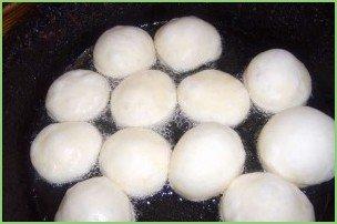 Баурсаки на дрожжах - фото шаг 6