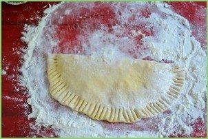 Чебуреки с сыром - фото шаг 6