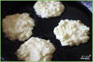 Оладьи из огурцов - фото шаг 3