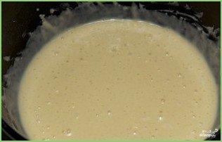 Оладьи тонкие на молоке - фото шаг 2