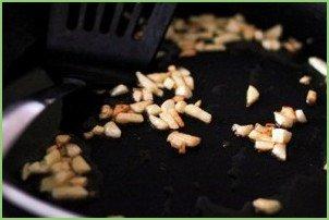 Пирожки на скорую руку дрожжевые - фото шаг 1