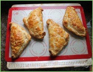 Пирожки с сюрпризом - фото шаг 10