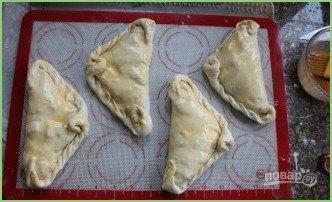 Пирожки с сюрпризом - фото шаг 9