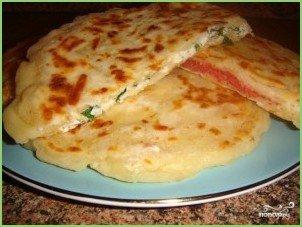 Сырные лепешки с начинкой - фото шаг 9