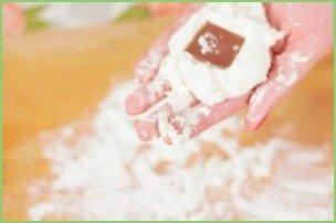 Творожные оладьи с шоколадом - фото шаг 3