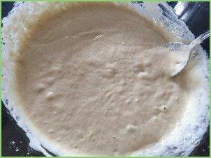 Вкусные оладушки на дрожжах - фото шаг 3