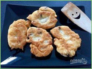 Вкусные оладушки на дрожжах - фото шаг 8