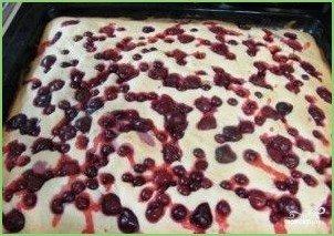 Заливной ягодный пирог - фото шаг 4