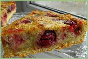 Заливной пирог с вишней - фото шаг 4