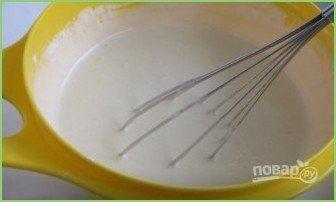 Заливной пирог с зеленым луком и яйцом - фото шаг 2