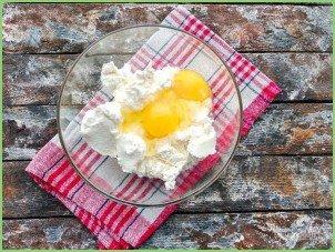 Запеканка с курагой в мультиварке - фото шаг 3