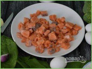Киш с красной рыбой и брокколи - фото шаг 3