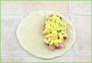 Жареные пирожки с курицей - фото шаг 6